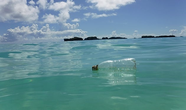 BIOS-Floating-plastic-bottle